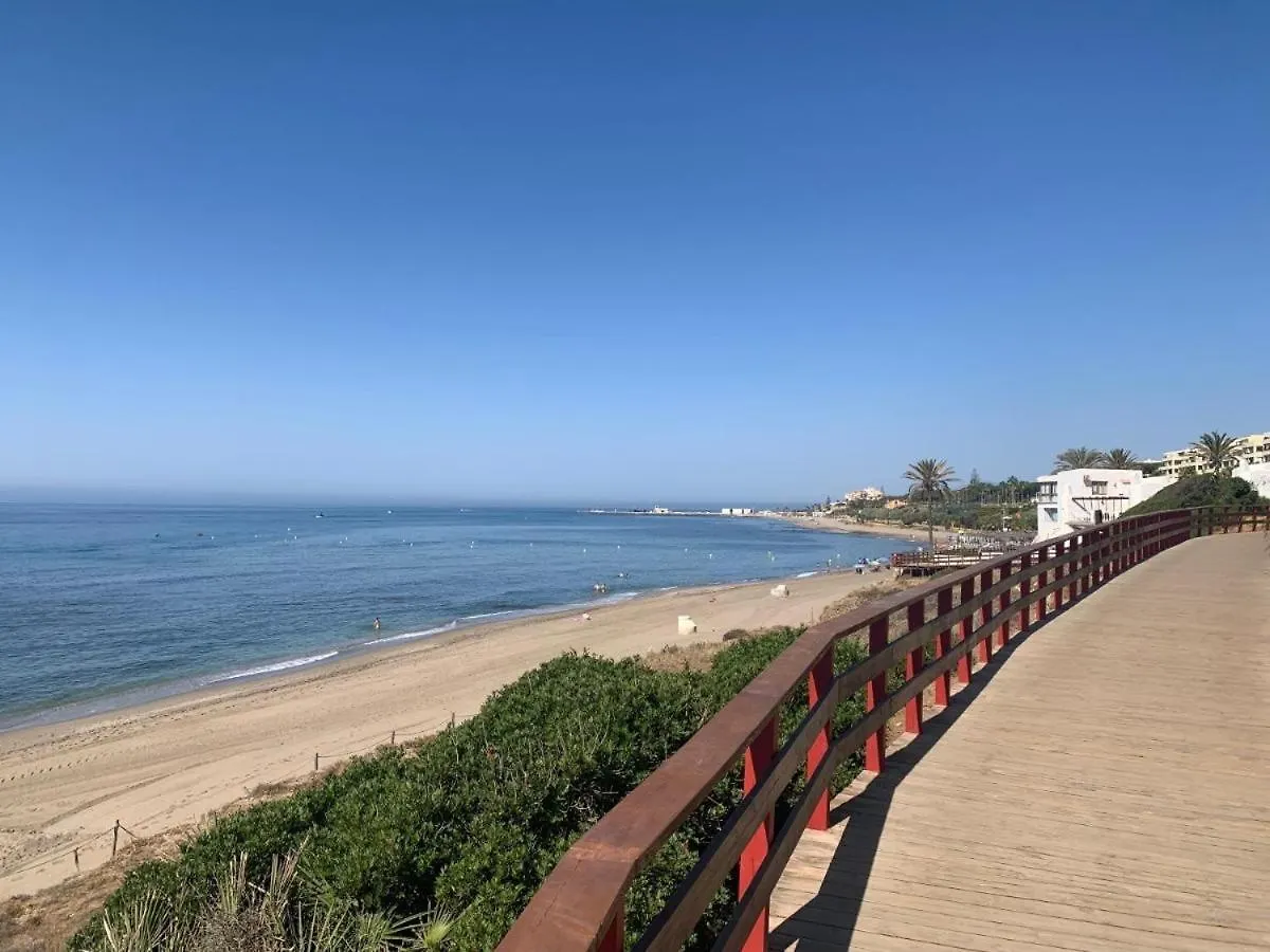 Apartment Riviera Retreat With Private Rooftop And Sea Views Mijas