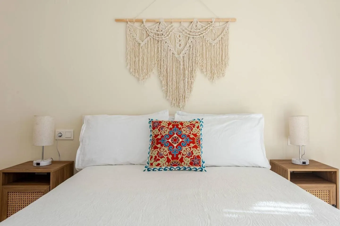 Apartment Riviera Retreat With Private Rooftop And Sea Views Mijas
