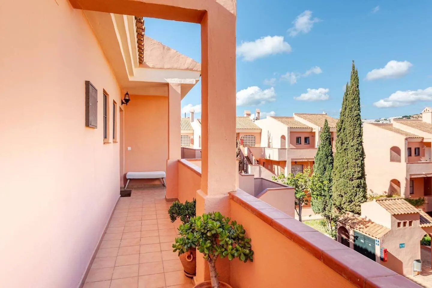 Apartment Riviera Retreat With Private Rooftop And Sea Views Mijas